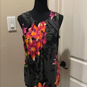 Sleeveless Black Floral Pleat-Front Women's Top